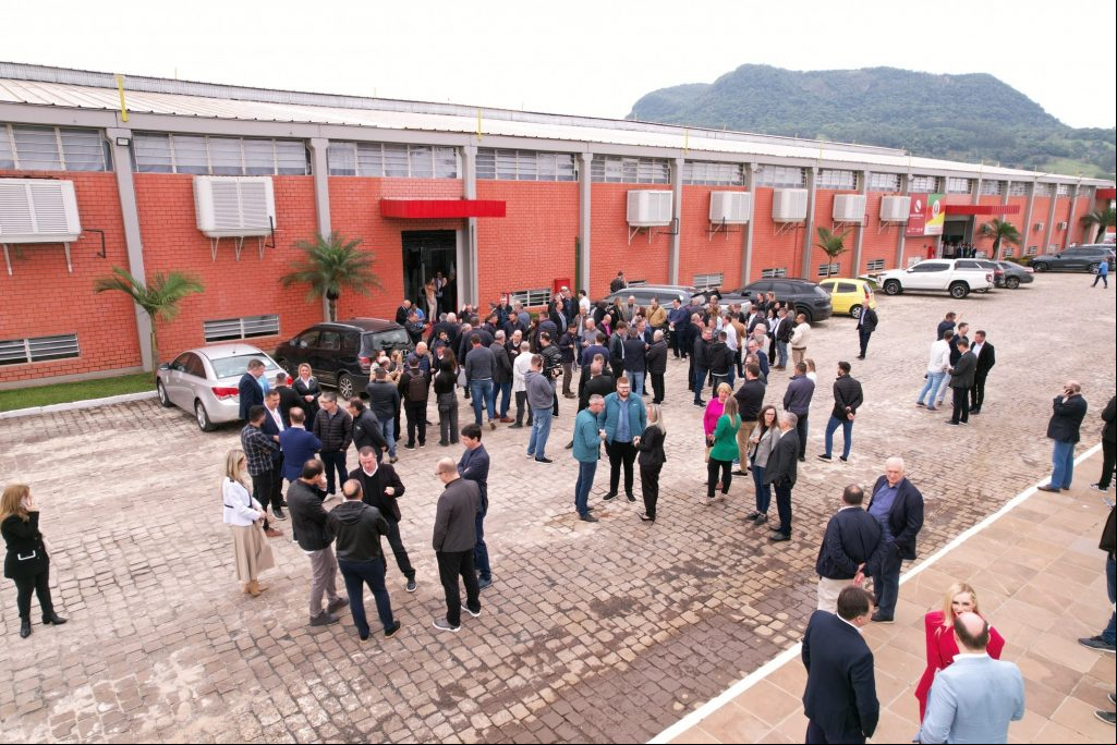Reinauguração da filial 12 da Calçados Beira Rio